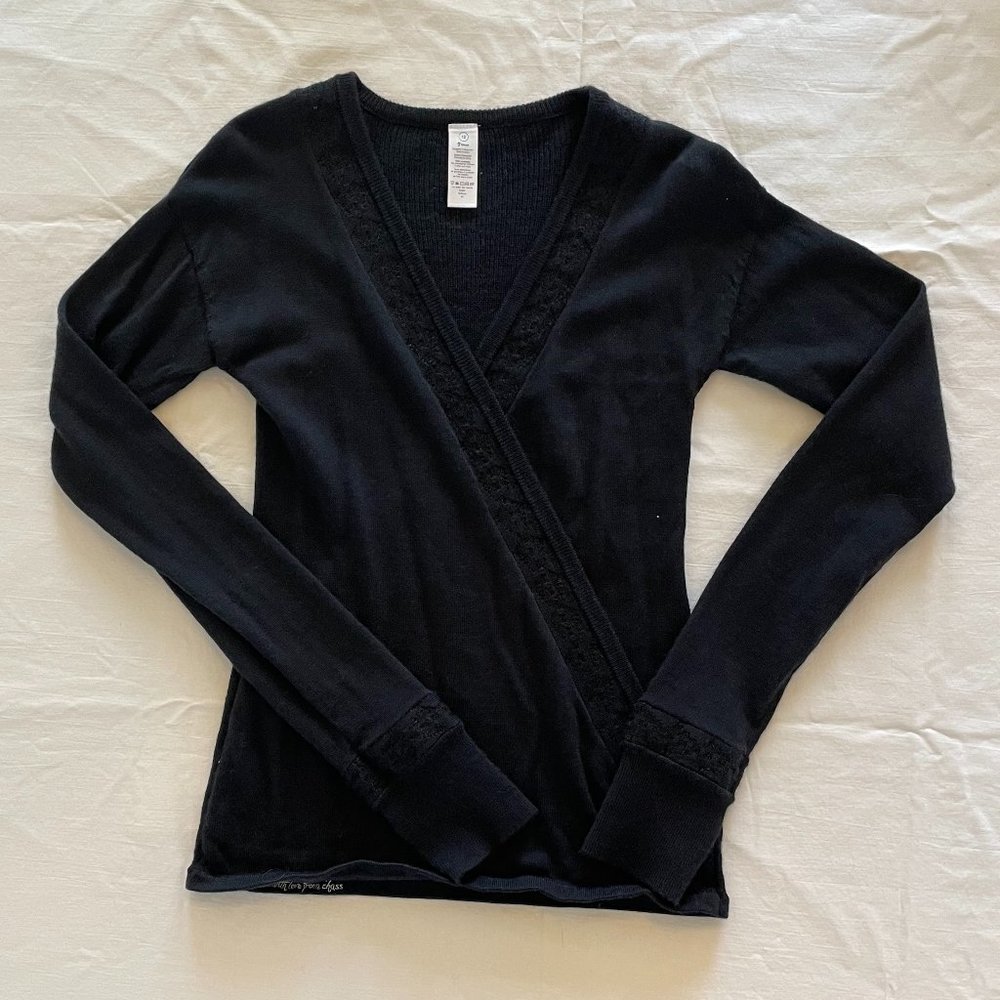 ivivva girl's 12 black cross over dance sweater
